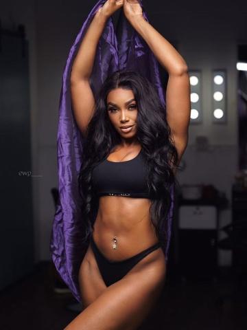 Белла Горячая Мамочка фото 3